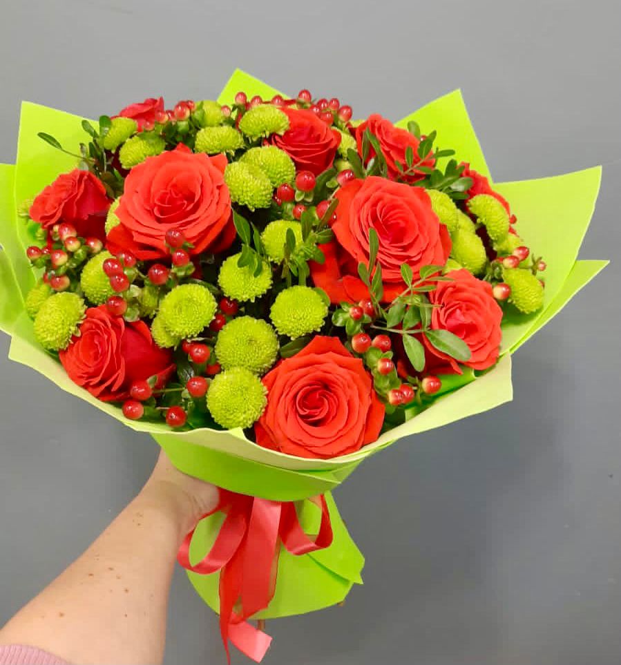 Букет цветов из: Хризантемы и Розы в Заводском