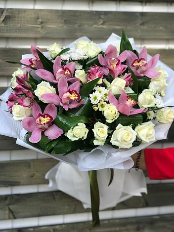 Букет цветов из: Розы и Хризантемы в Заводском