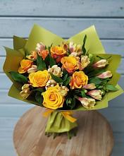 Букет цветов из:  Альстромерии и Розы в Заводском
