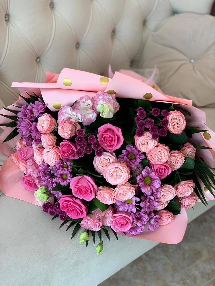 Букет цветов из: Хризантемы, Розы и Лизиантусы в Заводском