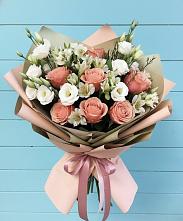 Букет цветов из:  Розы, Альстромерии и Лизиантусы в Заводском