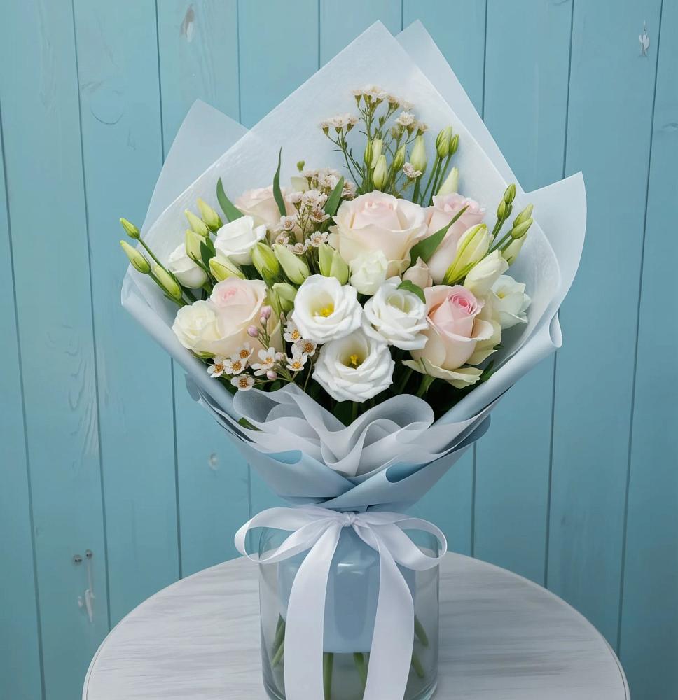 Букет цветов из: Розы и Лизиантусы в Заводском