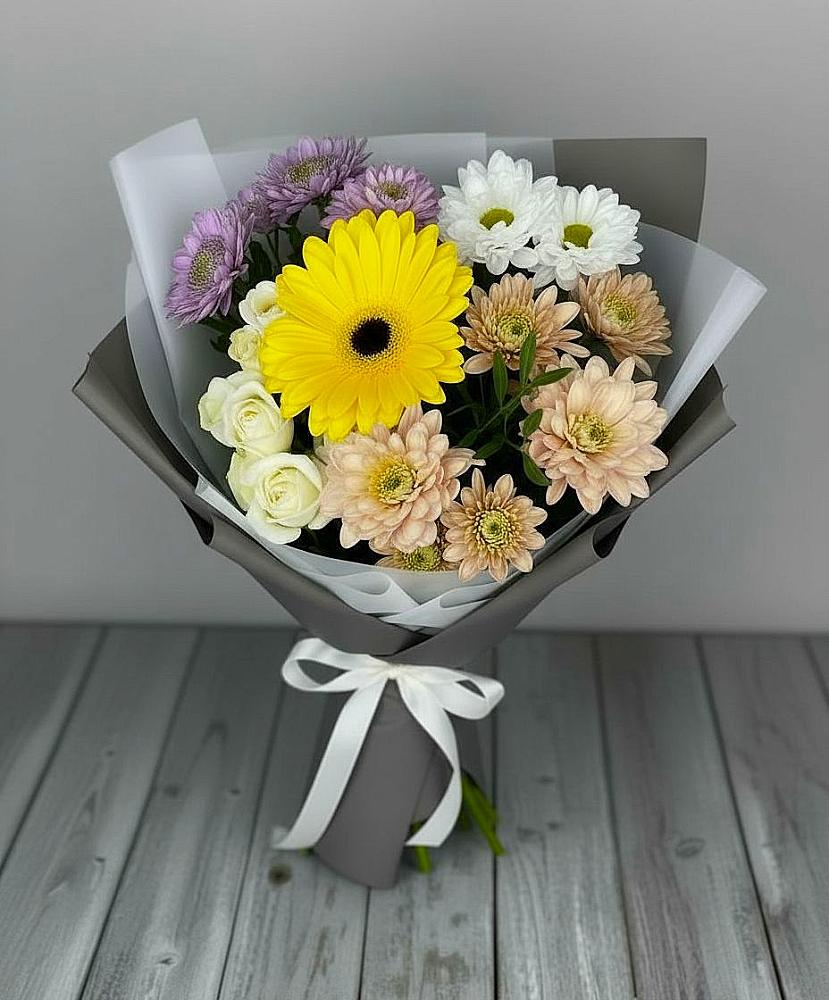 Букет цветов из: Розы, Герберы и Хризантемы в Заводском
