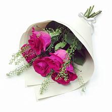 Букет цветов из:  Розы в Заводском