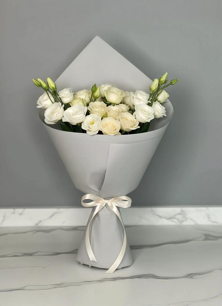 Букет цветов из: Розы и Лизиантусы в Заводском