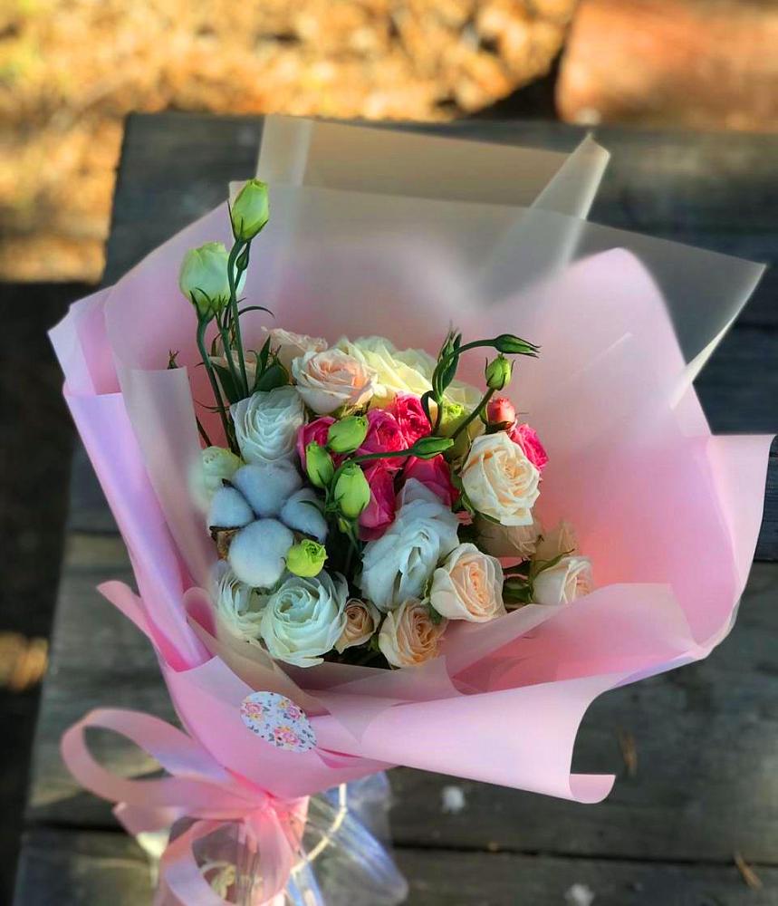 Букет цветов из: Розы и Лизиантусы в Заводском