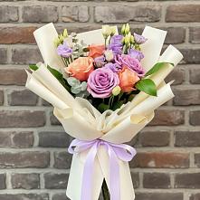 Букет цветов из:  Лизиантусы и Розы #REPLACE_PRED# Заводском