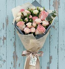 Букет цветов из:  Розы в Заводском