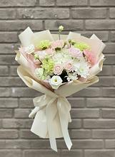 Букет цветов из:  Гвоздики, Розы, Лизиантусы и Хризантемы #REPLACE_PRED# Заводском