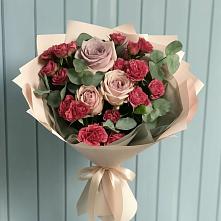 Букет цветов из:  Гвоздики и Розы в Заводском