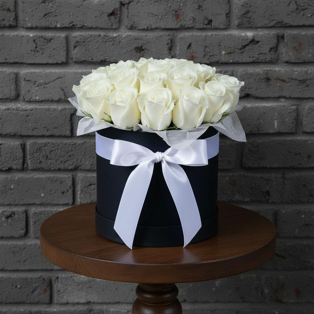 Цветочная композиция из Розы в шляпной коробке в Заводском