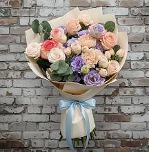 Букет цветов из:  Розы, Лизиантусы и Гвоздики в Заводском