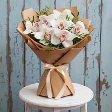 Букет цветов из:  Орхидеи и Розы в Заводском