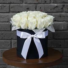 Цветочная композиция из Розы в шляпной коробке в Заводском