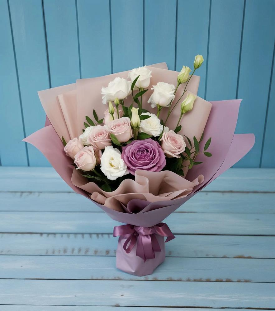 Букет цветов из: Розы и Лизиантусы в Заводском